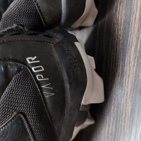 Nike Vapor Untouchable Shark 3 Black Low-Top Football Cleats Size 10.5 - Picture 5 of 7